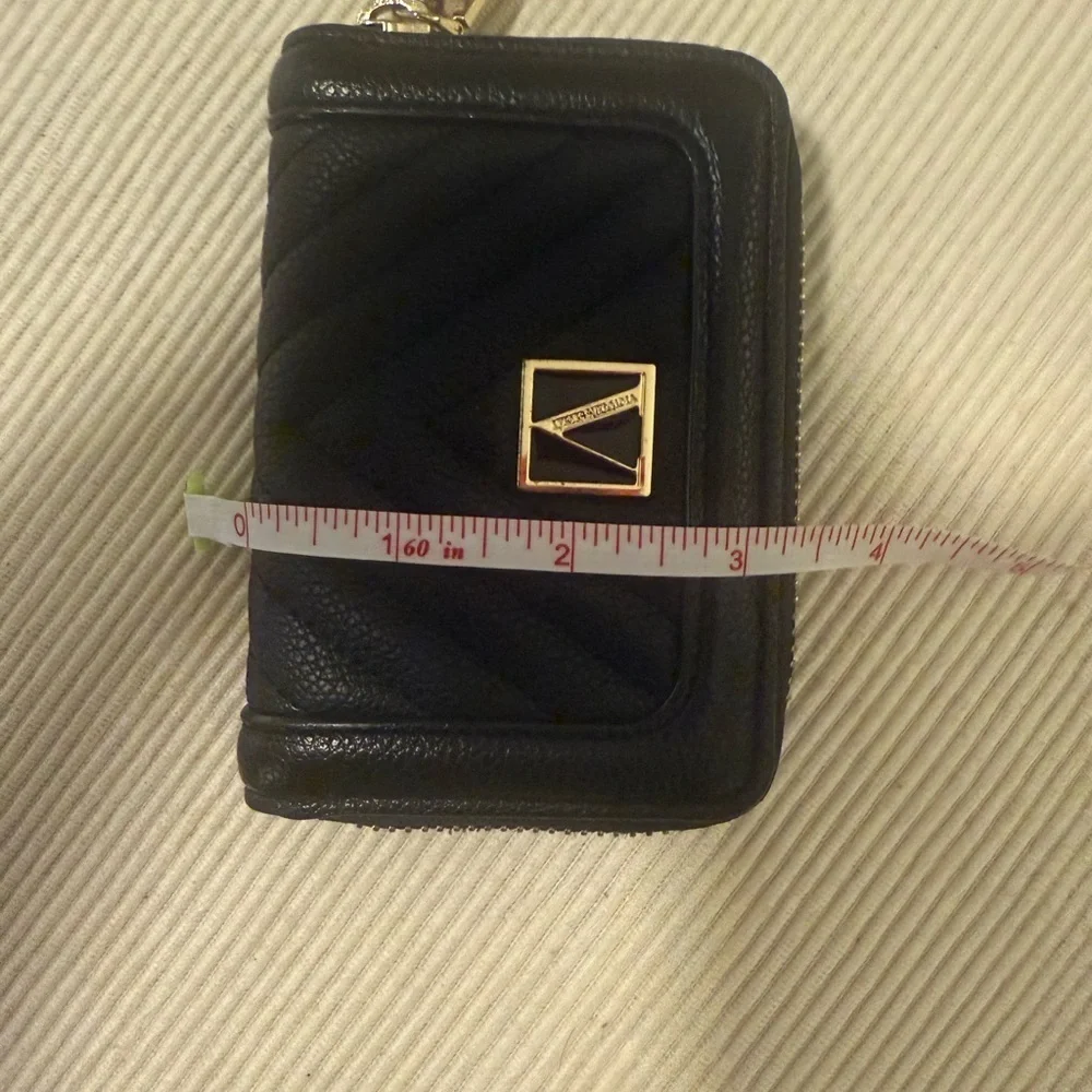 Victoria’s Secret Quilted Black Zip Wallet Mini Card Holder Logo Accent - Picture 4 of 6